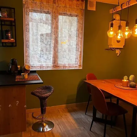 Amplio Piso 110M - Moderno Y 2 Banos - Poniente