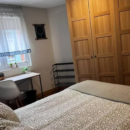 Amplio Piso 110m - Moderno Y 2 Banos - Poniente Apartmán Gijón